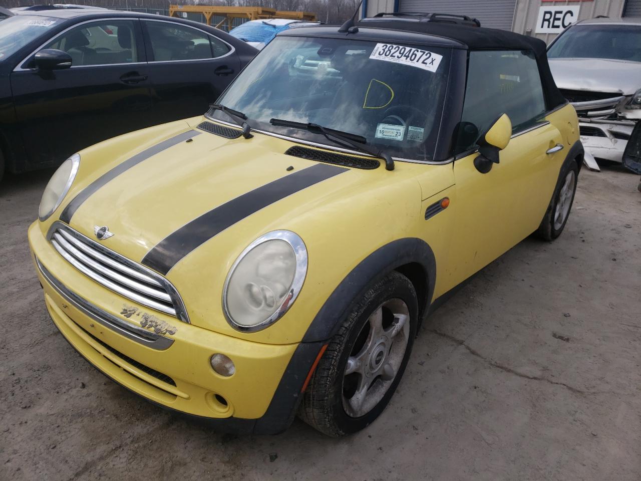 Photo 2 from auction – 2005 MINI COOPER with VIN WMWRF33495TG12211
