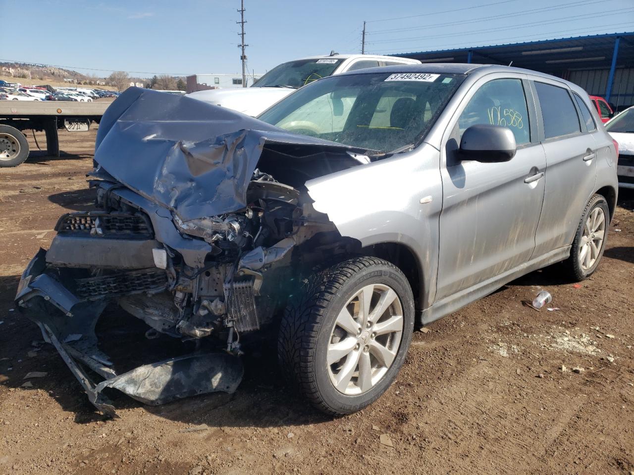Photo 2 from auction – 2014 MITSUBISHI OUTLANDER with VIN 4A4AR3AU0EE002220