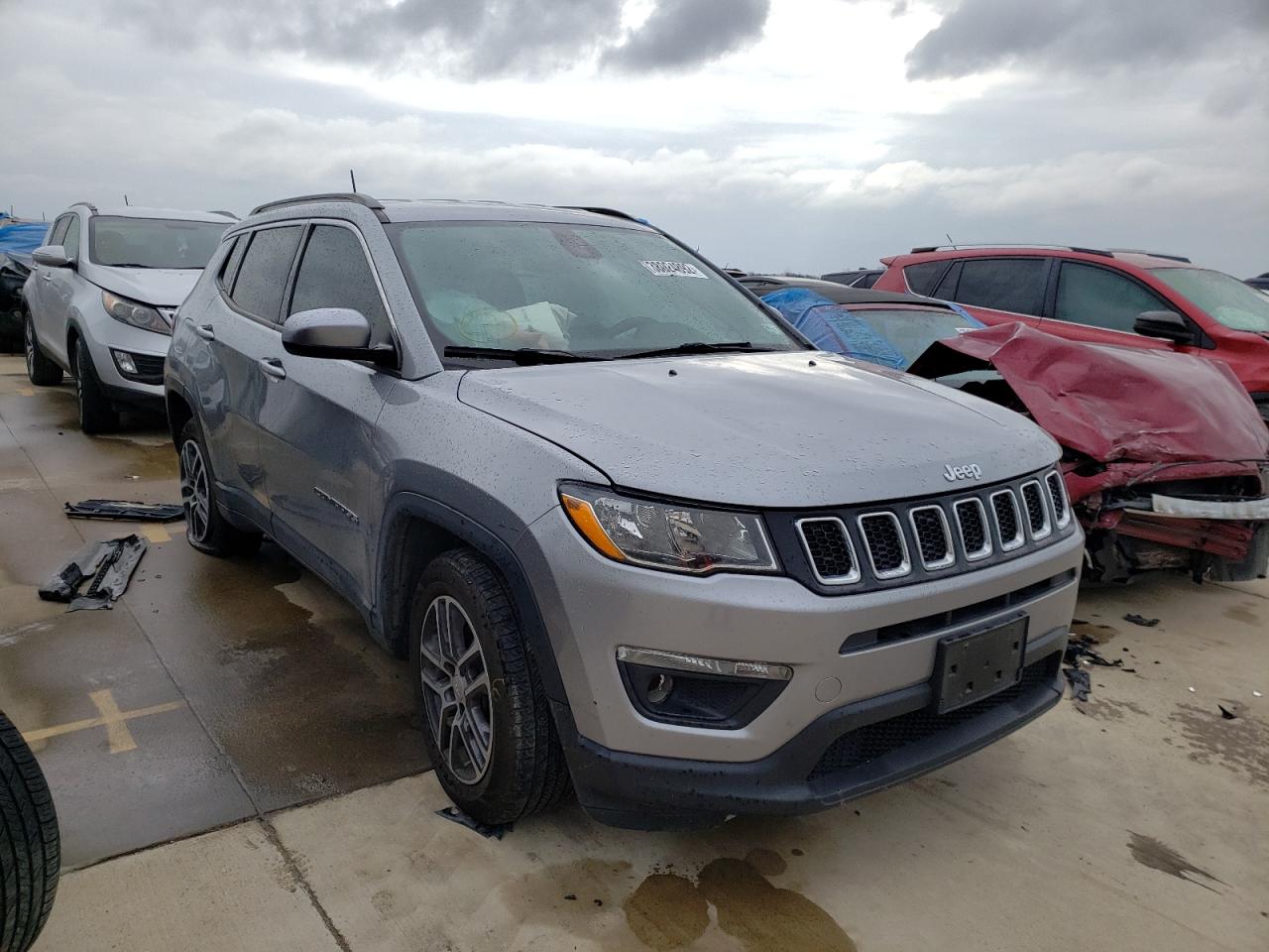 JEEP COMPASS LA 2017 with VIN 3C4NJCBB6HT669603 - Photo from auction