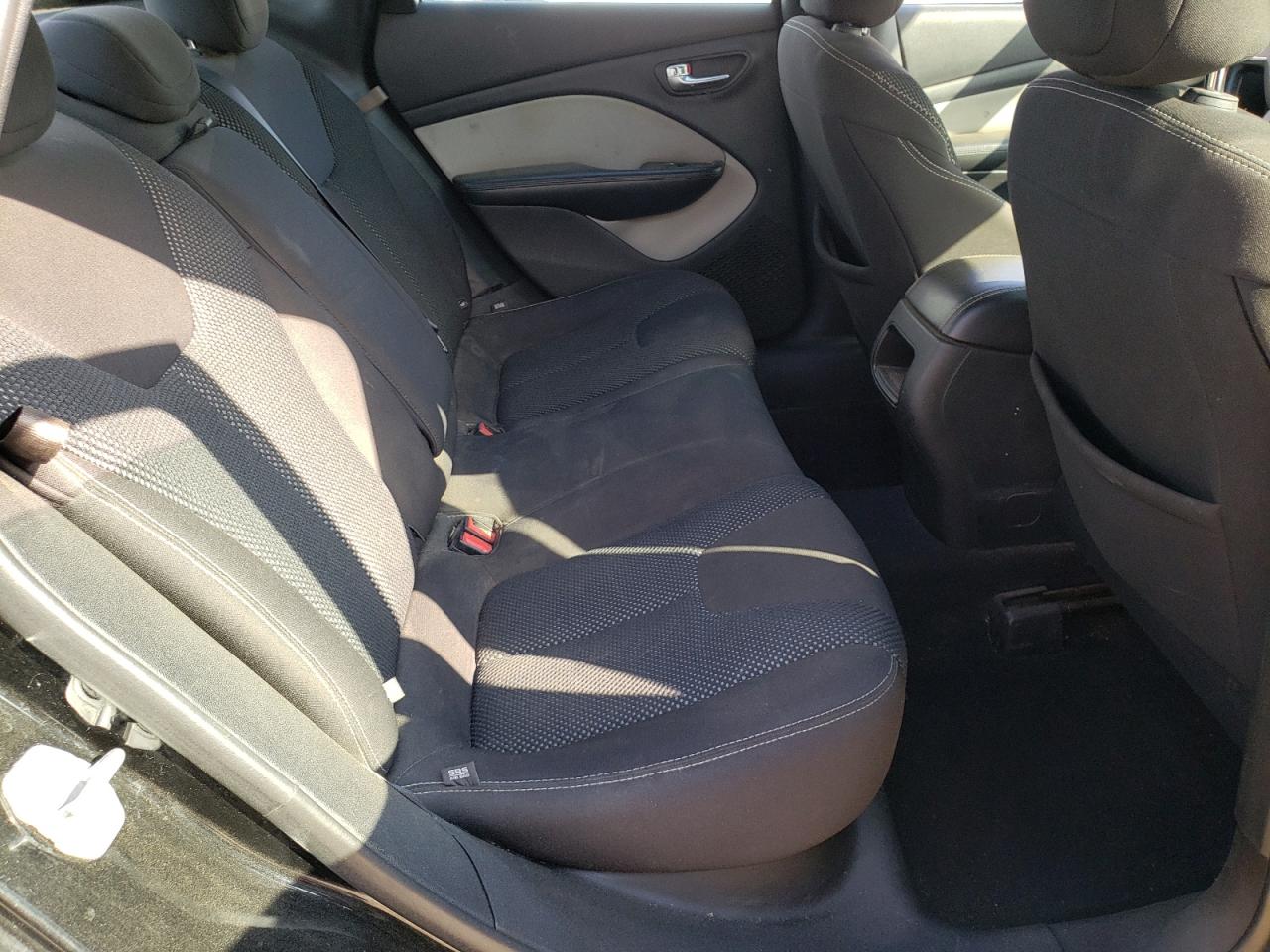 Photo 6 from auction – 2015 DODGE DART SXT with VIN 1C3CDFBB5FD404873