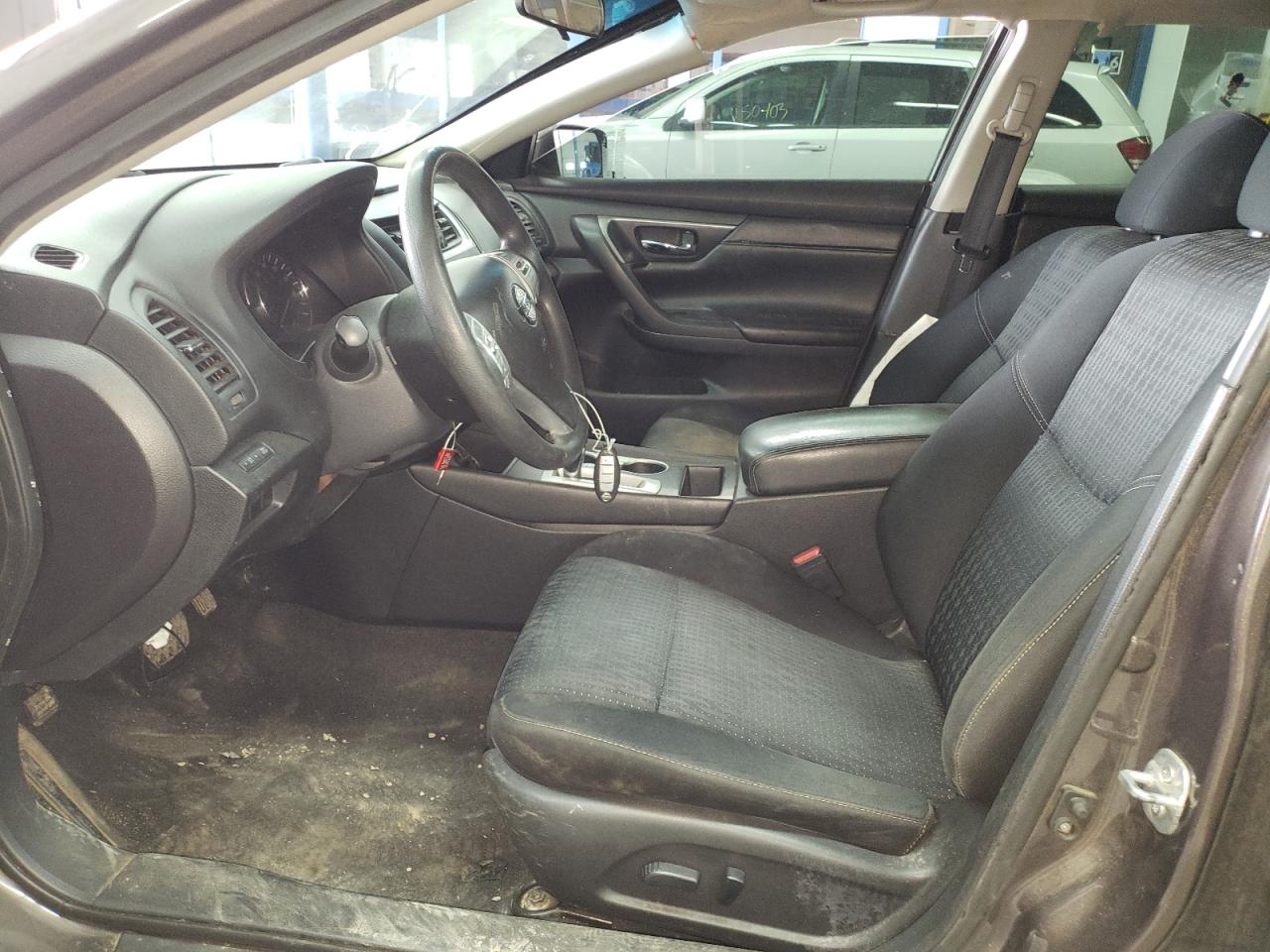 Photo 5 from auction – 2016 NISSAN ALTIMA 2.5 with VIN 1N4AL3AP5GN307062