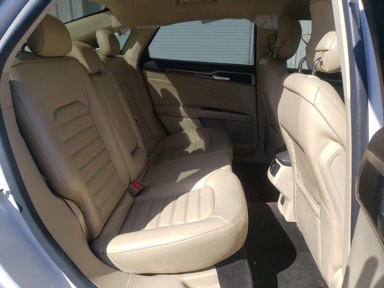Photo 6 from auction – 2014 FORD FUSION SE with VIN 3FA6P0H90ER367213
