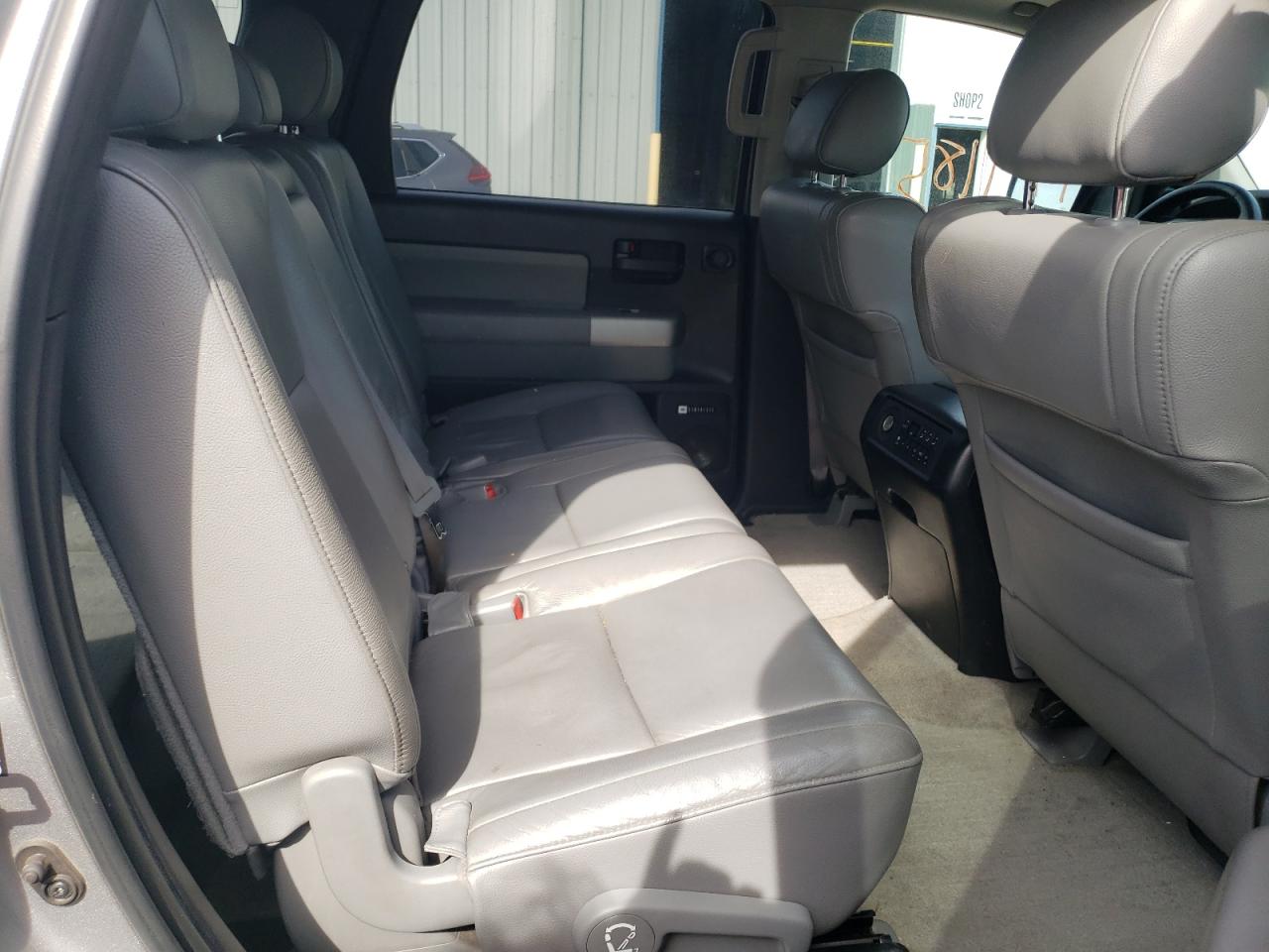 Photo 6 from auction – 2008 TOYOTA SEQUOIA SR with VIN 5TDBY64A98S006167