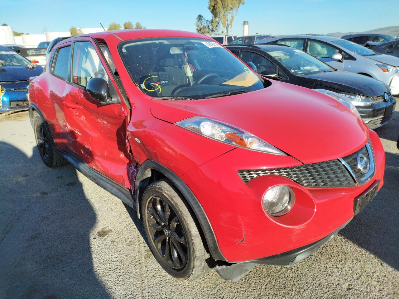 NISSAN JUKE S 2014 with VIN JN8AF5MR8ET356554 - Photo from auction