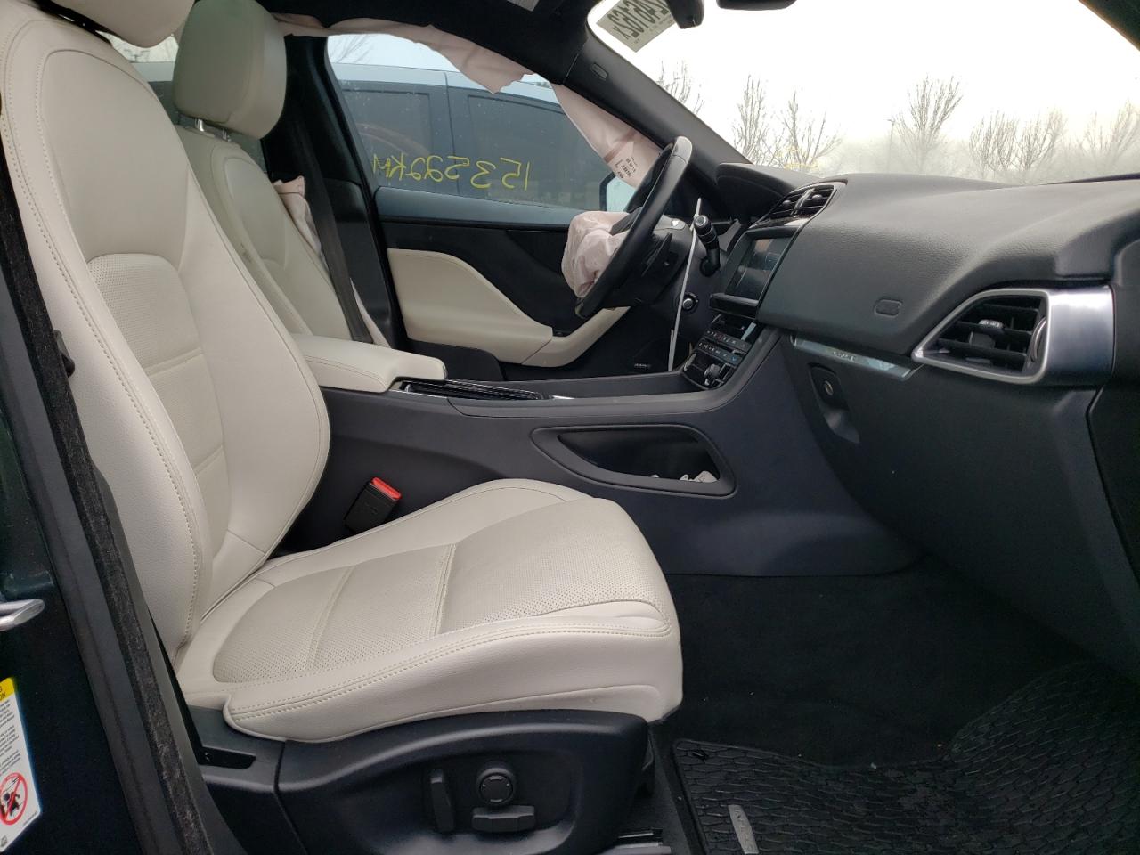 Photo 19 from auction – 2018 JAGUAR F-PACE PRE with VIN SADCK2FN8JA320432