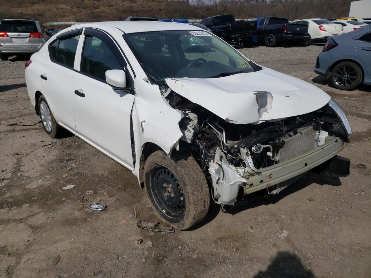 Photo 1 from auction – 2019 NISSAN VERSA S with VIN 3N1CN7AP8KL829474