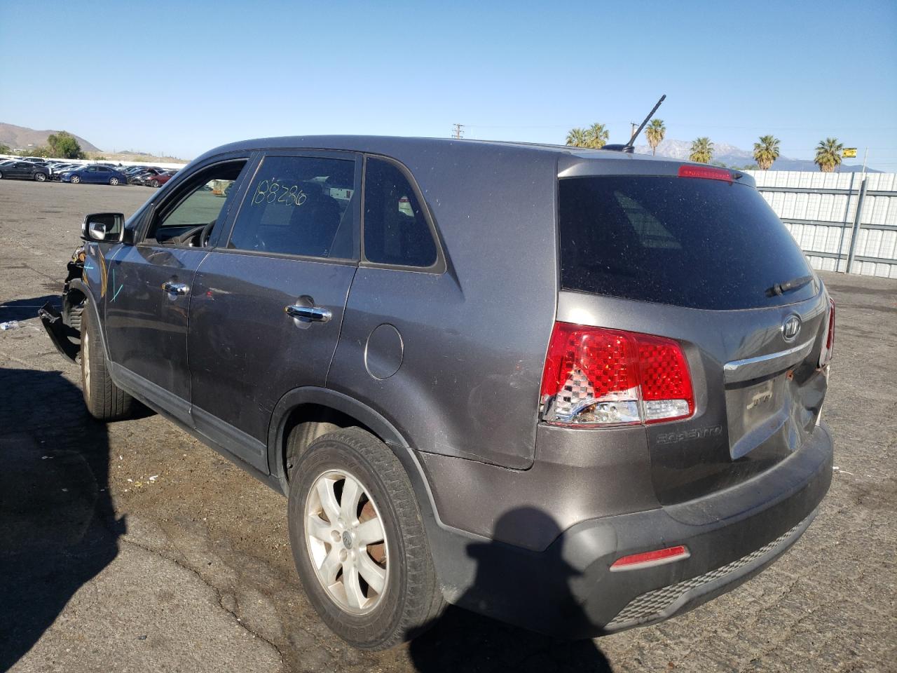 Photo 3 from auction – 2012 KIA SORENTO BA with VIN 5XYKT3A12CG277532