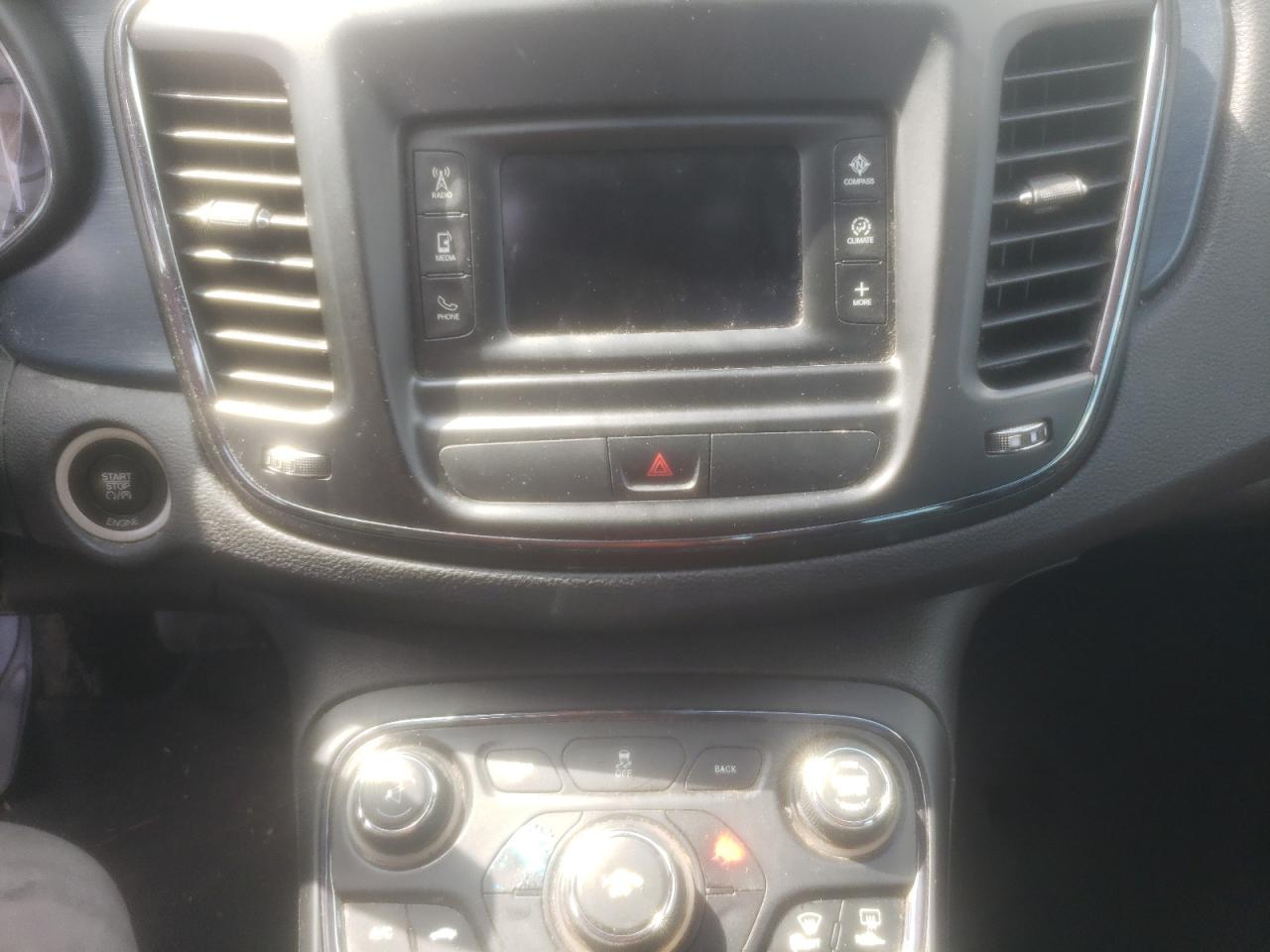 Photo 9 from auction – 2015 CHRYSLER 200 S with VIN 1C3CCCBB6FN758770