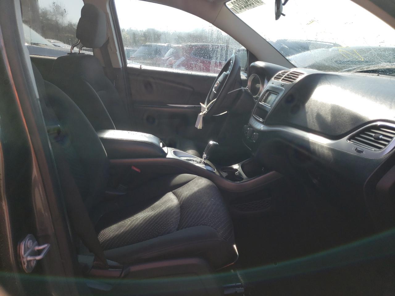 Photo 5 from auction – 2017 DODGE JOURNEY SE with VIN 3C4PDCAB2HT559892