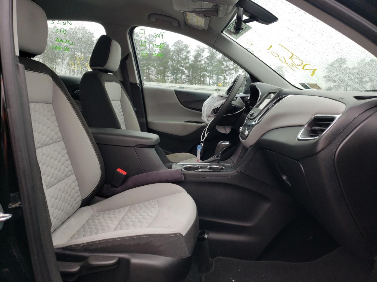 Photo 5 from auction – 2019 CHEVROLET EQUINOX LS with VIN 2GNAXSEV8K6245016
