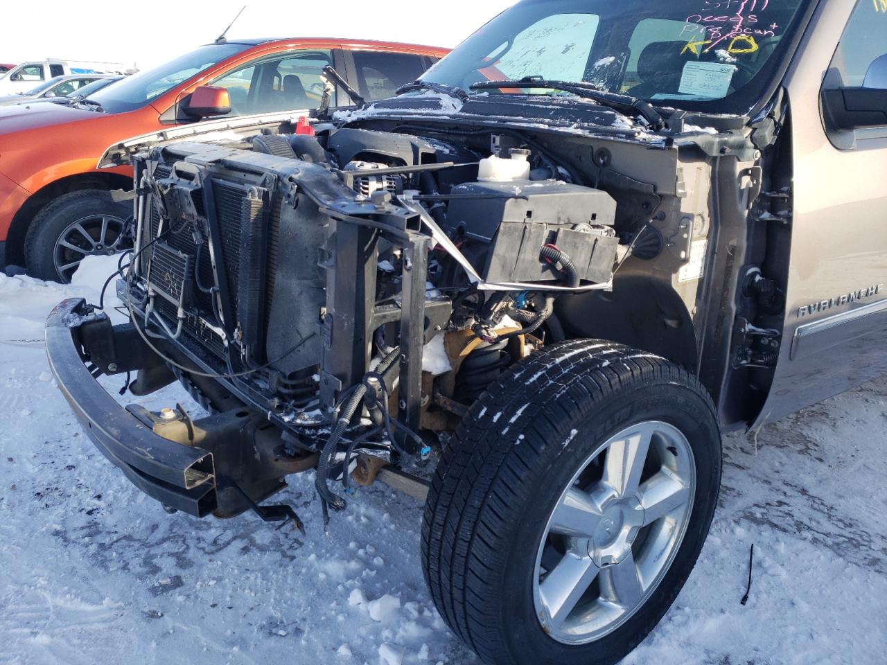 Photo 9 from auction – 2011 CHEVROLET AVALANCHE with VIN 3GNTKGE33BG241107