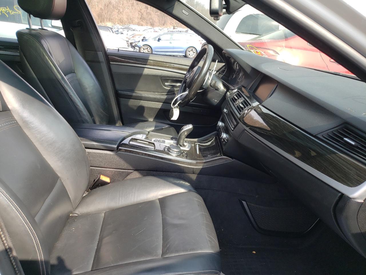 Photo 5 from auction – 2016 BMW 535 XI with VIN WBA5B3C53GG260030