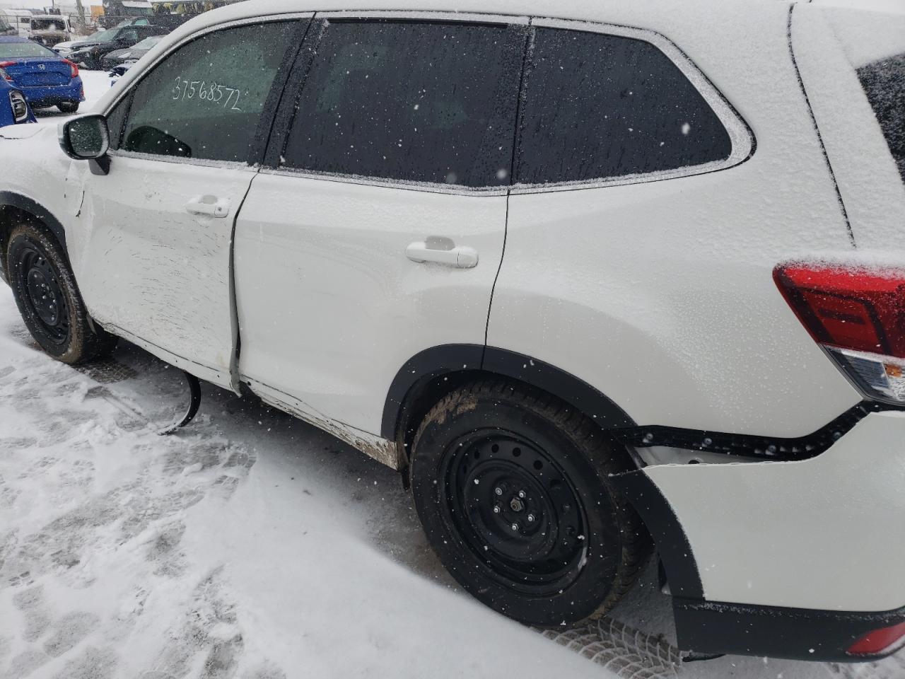 Photo 9 from auction – 2021 SUBARU FORESTER L with VIN JF2SKEUCXMH586462