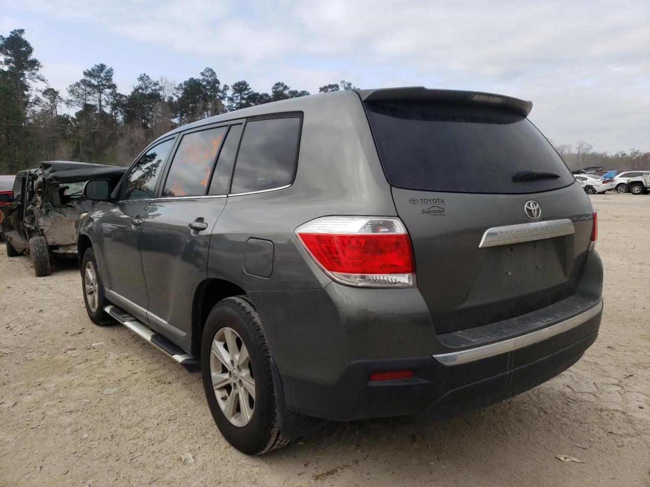 Photo 3 from auction – 2011 TOYOTA HIGHLANDER with VIN 5TDZA3EH8BS016354
