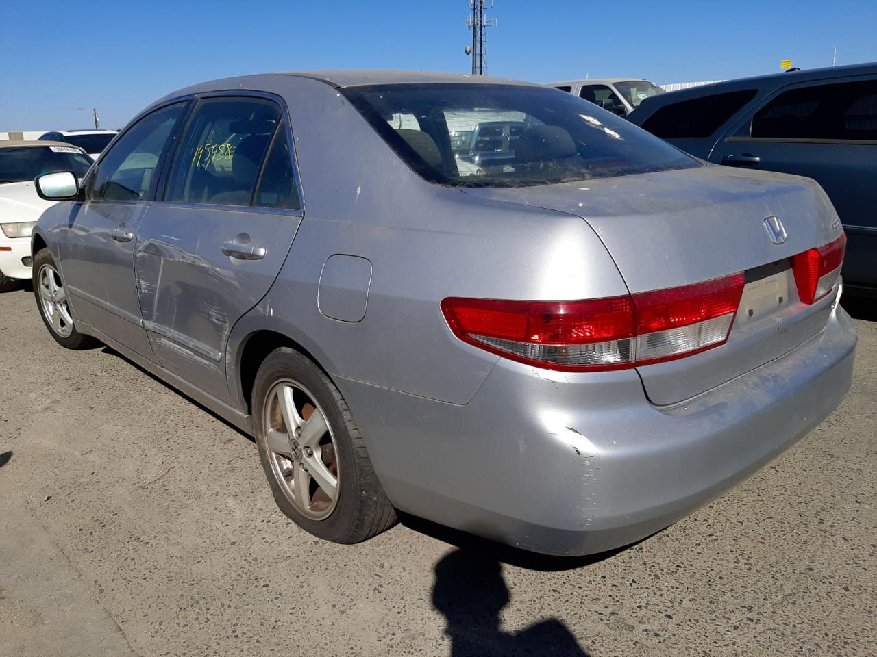 Photo 3 from auction – 2004 HONDA ACCORD EX with VIN JHMCM56684C034829