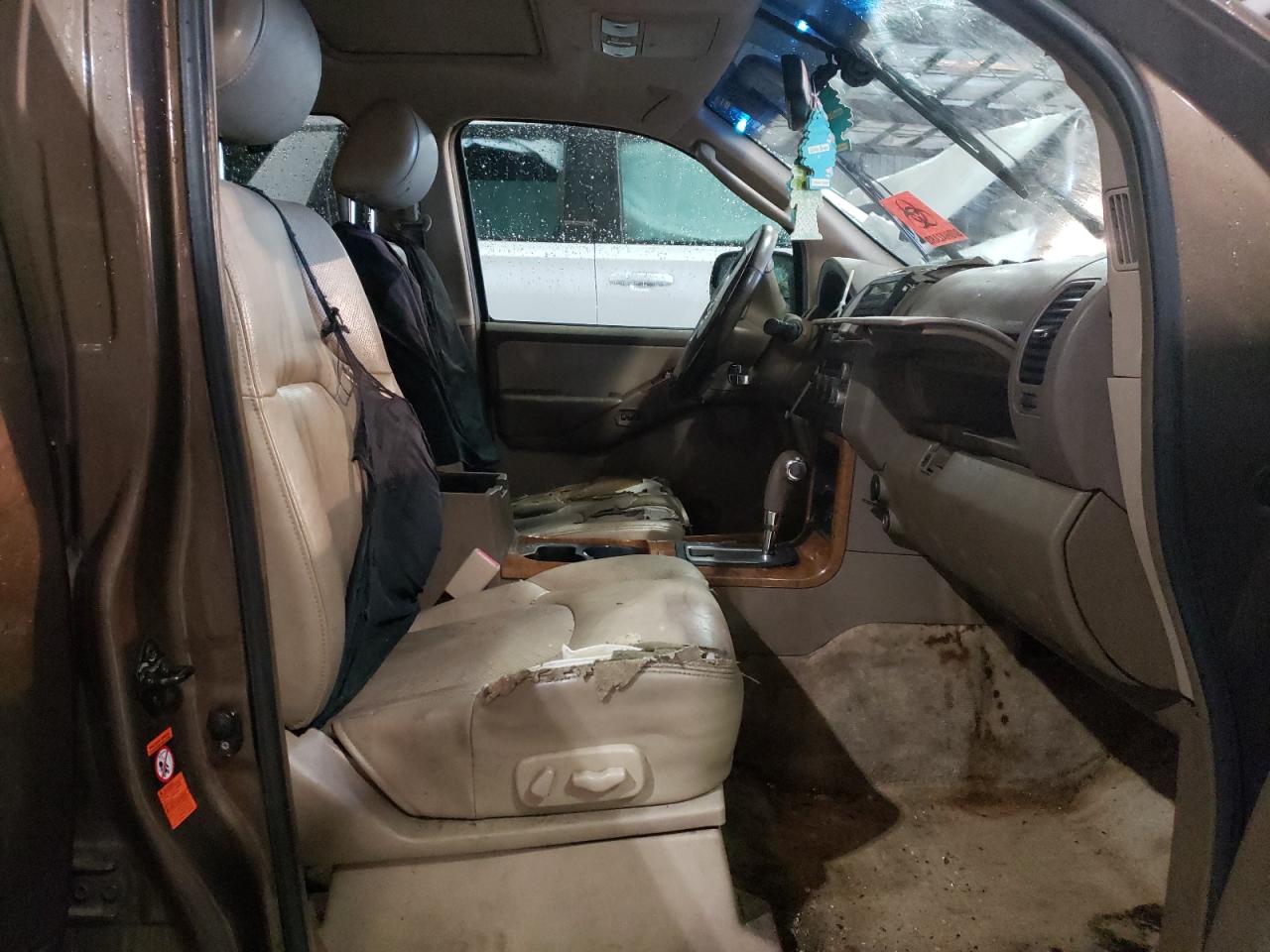 Photo 5 from auction – 2005 NISSAN PATHFINDER with VIN 5N1AR18U05C731911