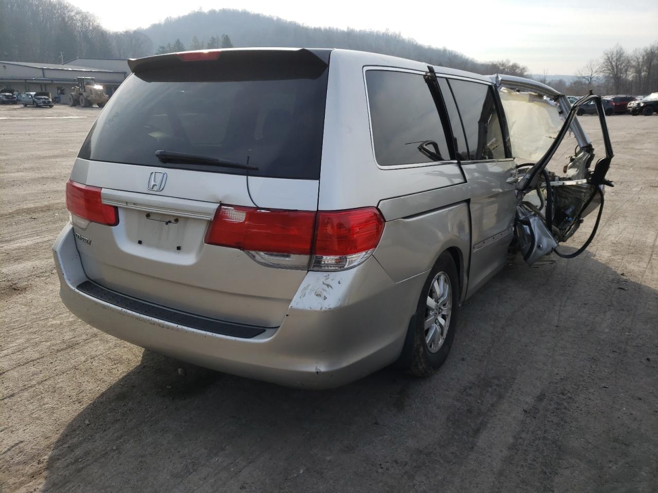 Photo 4 from auction – 2008 HONDA ODYSSEY LX with VIN 5FNRL38298B024235