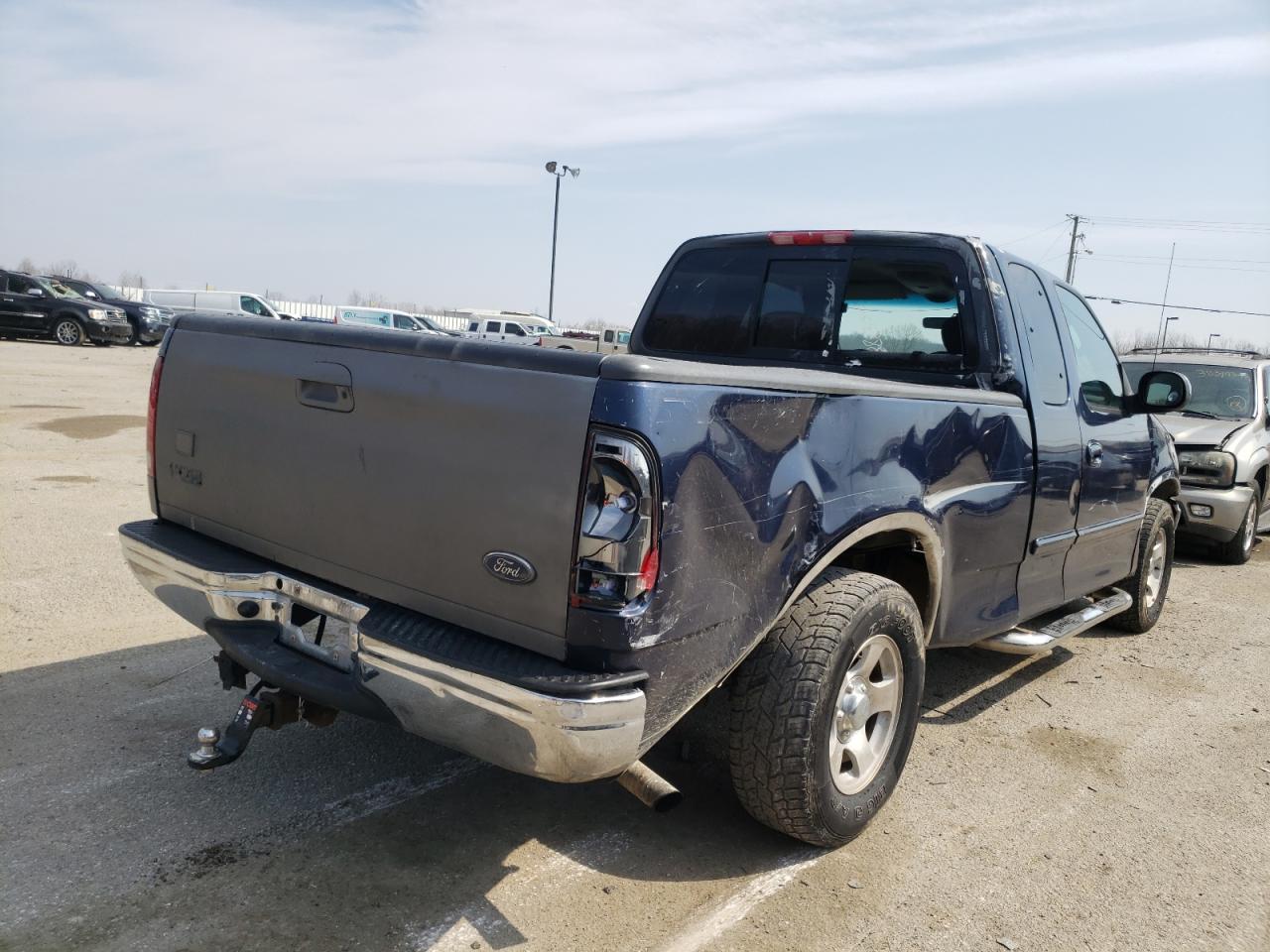 Photo 4 from auction – 2003 FORD F150 with VIN 1FTRX17203NA64952