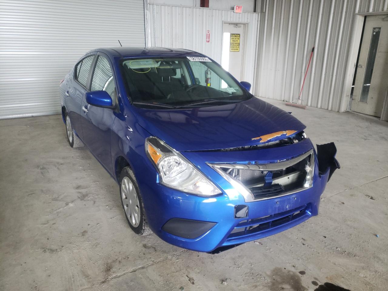 NISSAN VERSA S 2015 with VIN 3N1CN7AP7FL837586 - Photo from auction