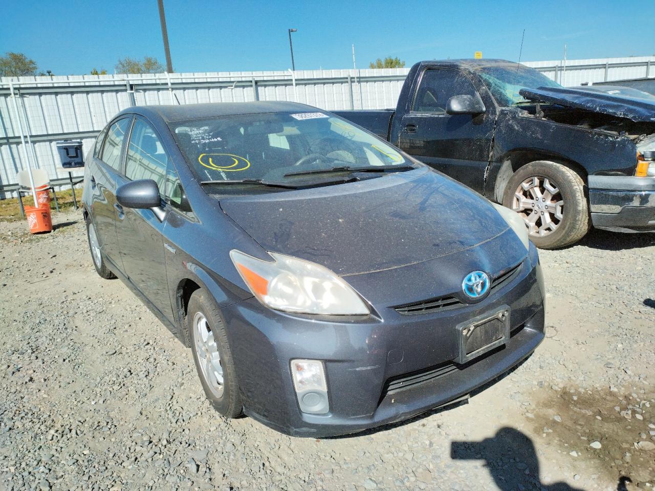 TOYOTA PRIUS 2011 مع رقم تعريف المركبة JTDKN3DU8B1340776 - صورة من المزاد