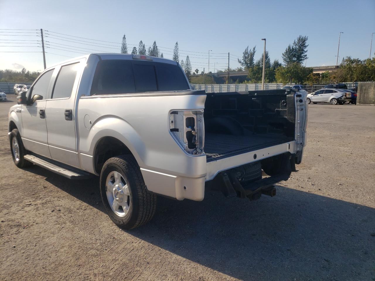 Photo 3 from auction – 2010 FORD F150 SUPER with VIN 1FTEW1C88AFD91750