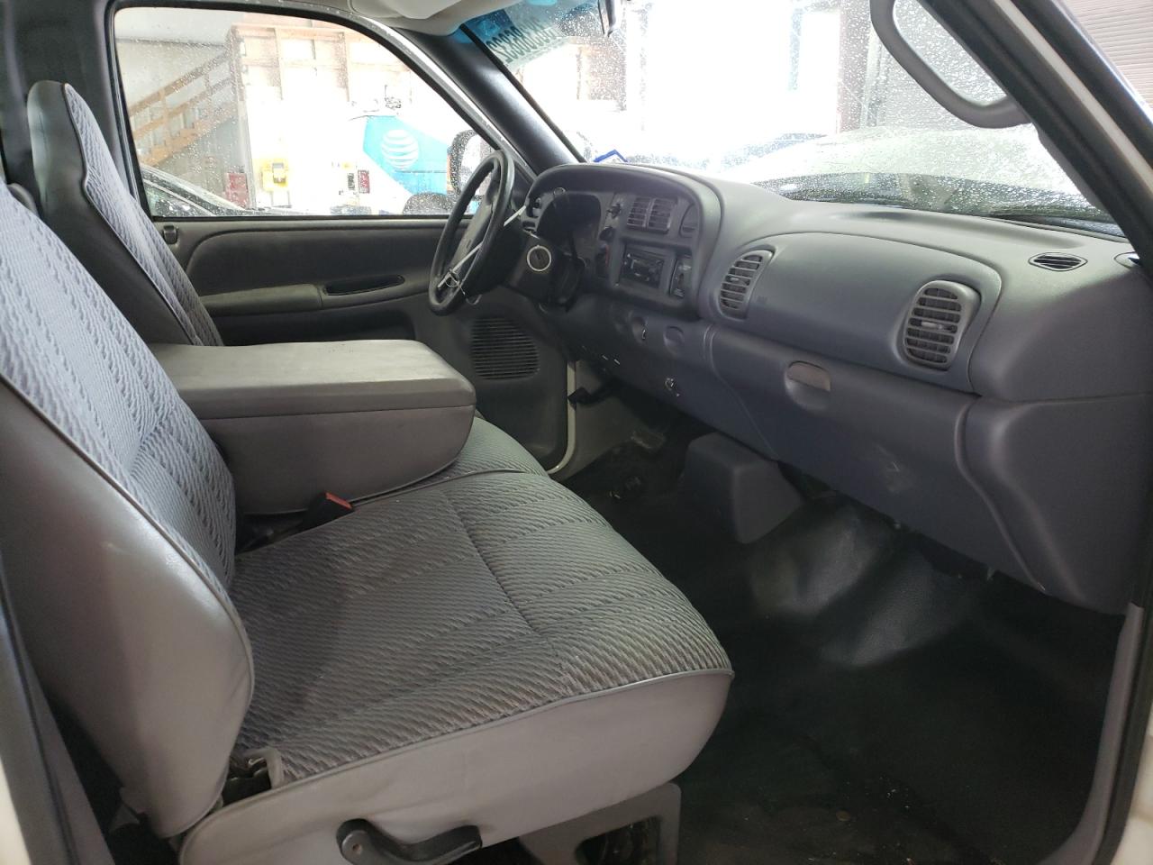 Photo 5 from auction – 1998 DODGE RAM 1500 with VIN 3B7HC16Y1WM256568