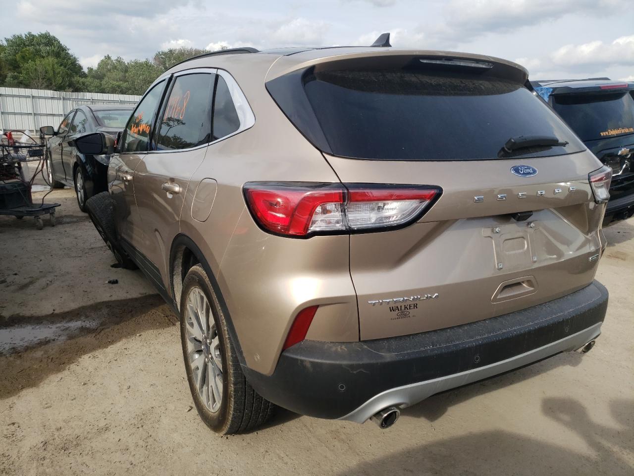 Photo 3 from auction – 2020 FORD ESCAPE TIT with VIN 1FMCU9DZ0LUC06006