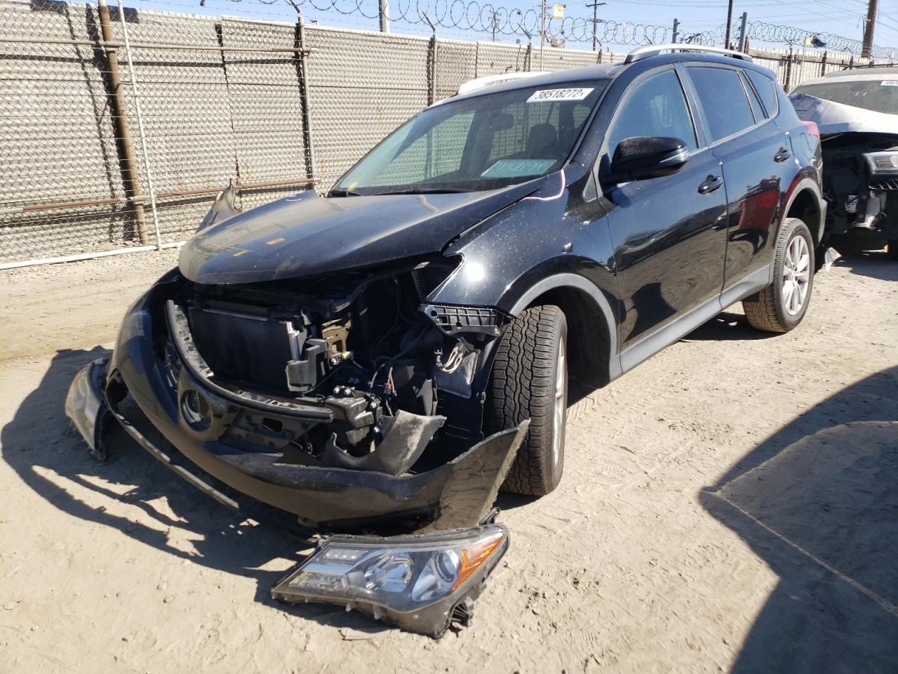 Photo 2 from auction – 2015 TOYOTA RAV4 LIMIT with VIN 2T3YFREV0FW200262