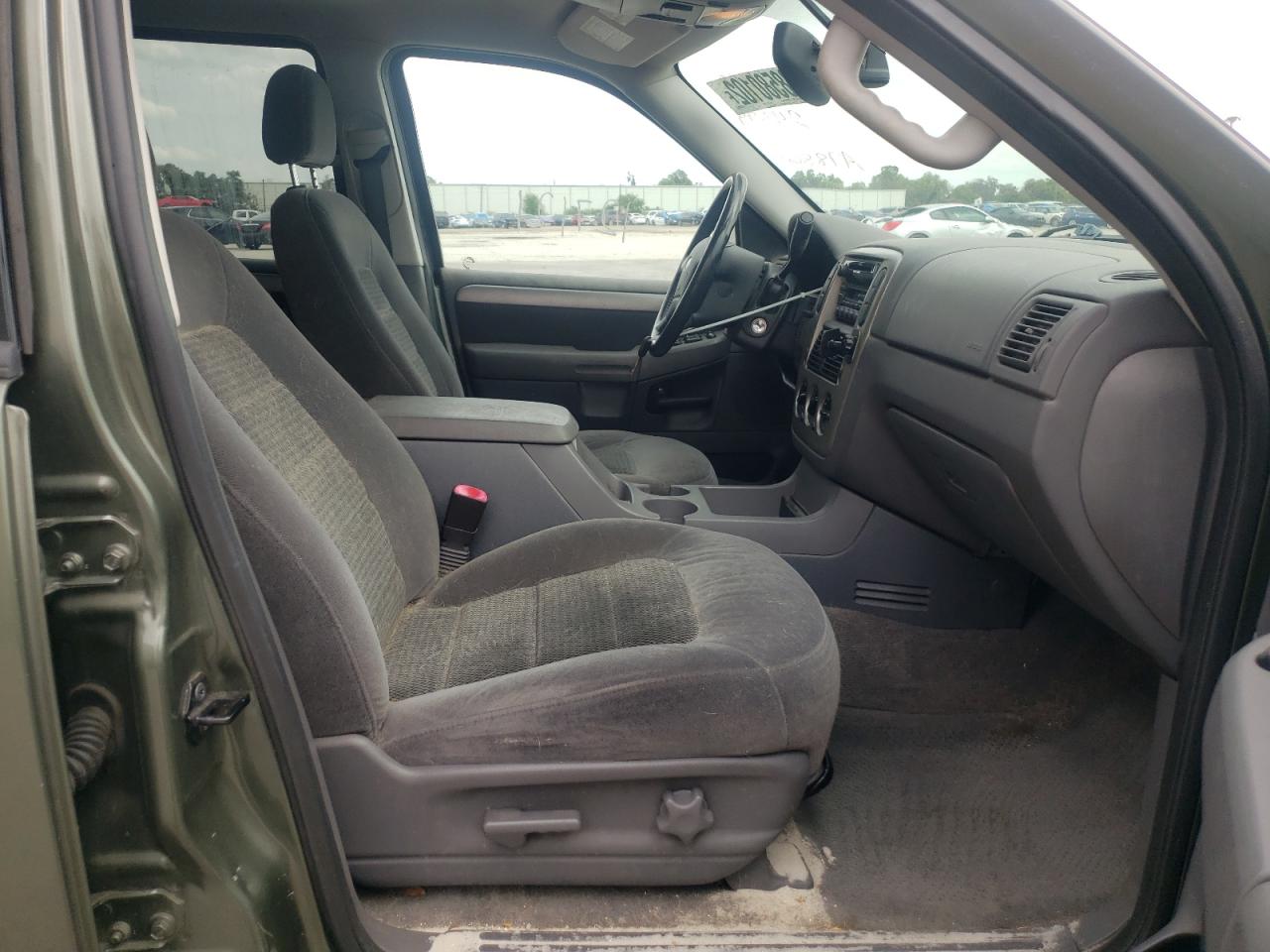 Photo 5 from auction – 2003 FORD EXPLORER X with VIN 1FMZU73K43ZA78861
