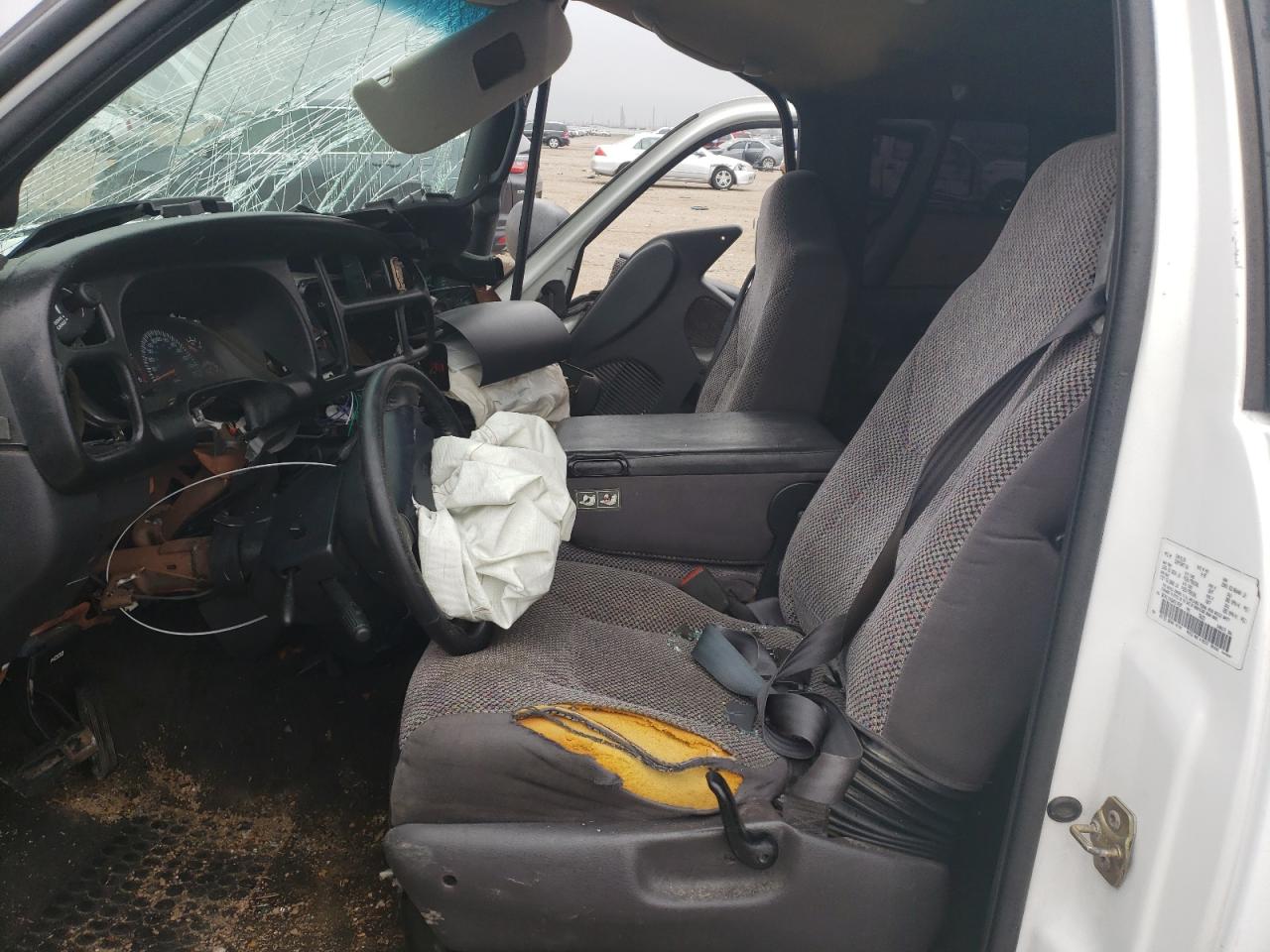 Photo 5 from auction – 1998 DODGE RAM 1500 with VIN 3B7HC12Y6WM214595