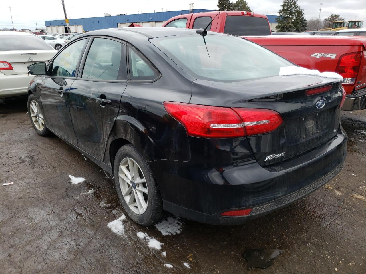 Photo 3 from auction – 2017 FORD FOCUS SE with VIN 1FADP3F26HL318440