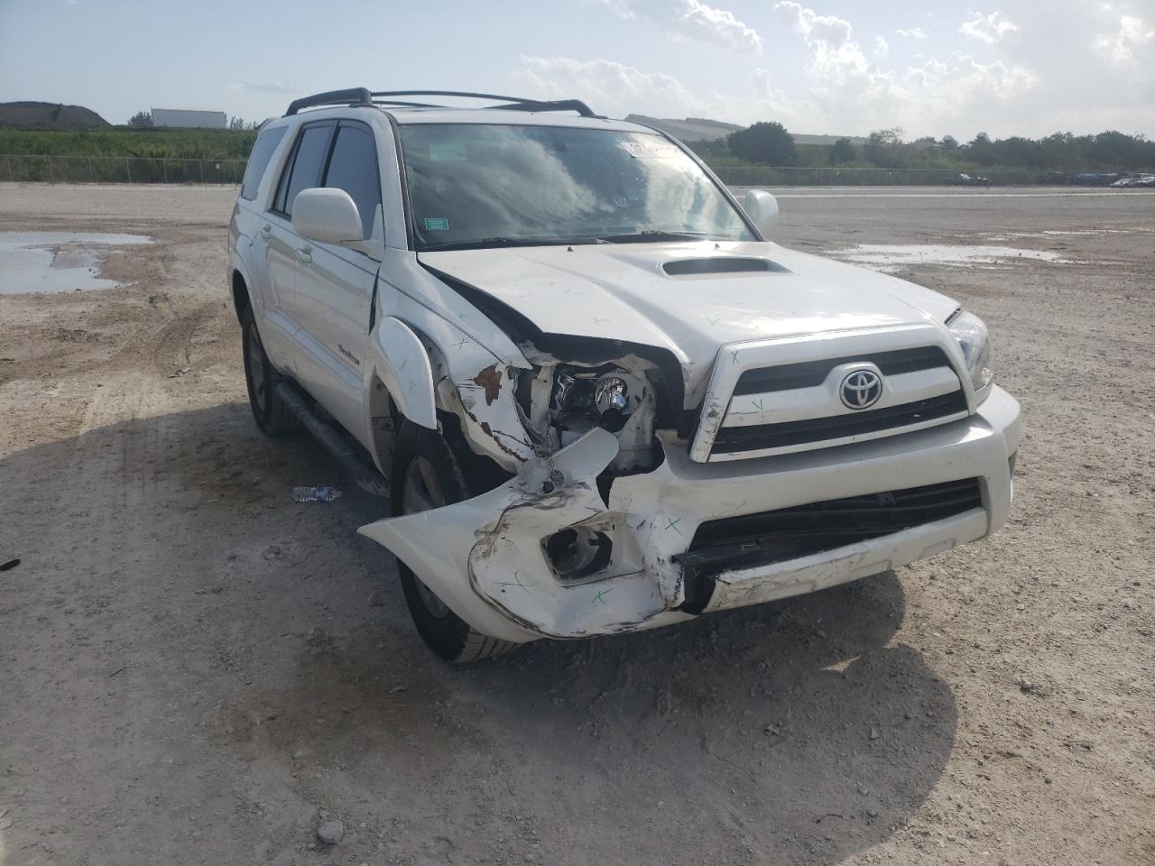 TOYOTA 4RUNNER SR 2008 with VIN JTEZU14R98K021127 - Photo from auction