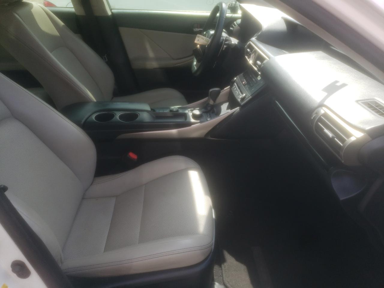 Photo 5 from auction – 2015 LEXUS IS 250 with VIN JTHBF1D23F5060860