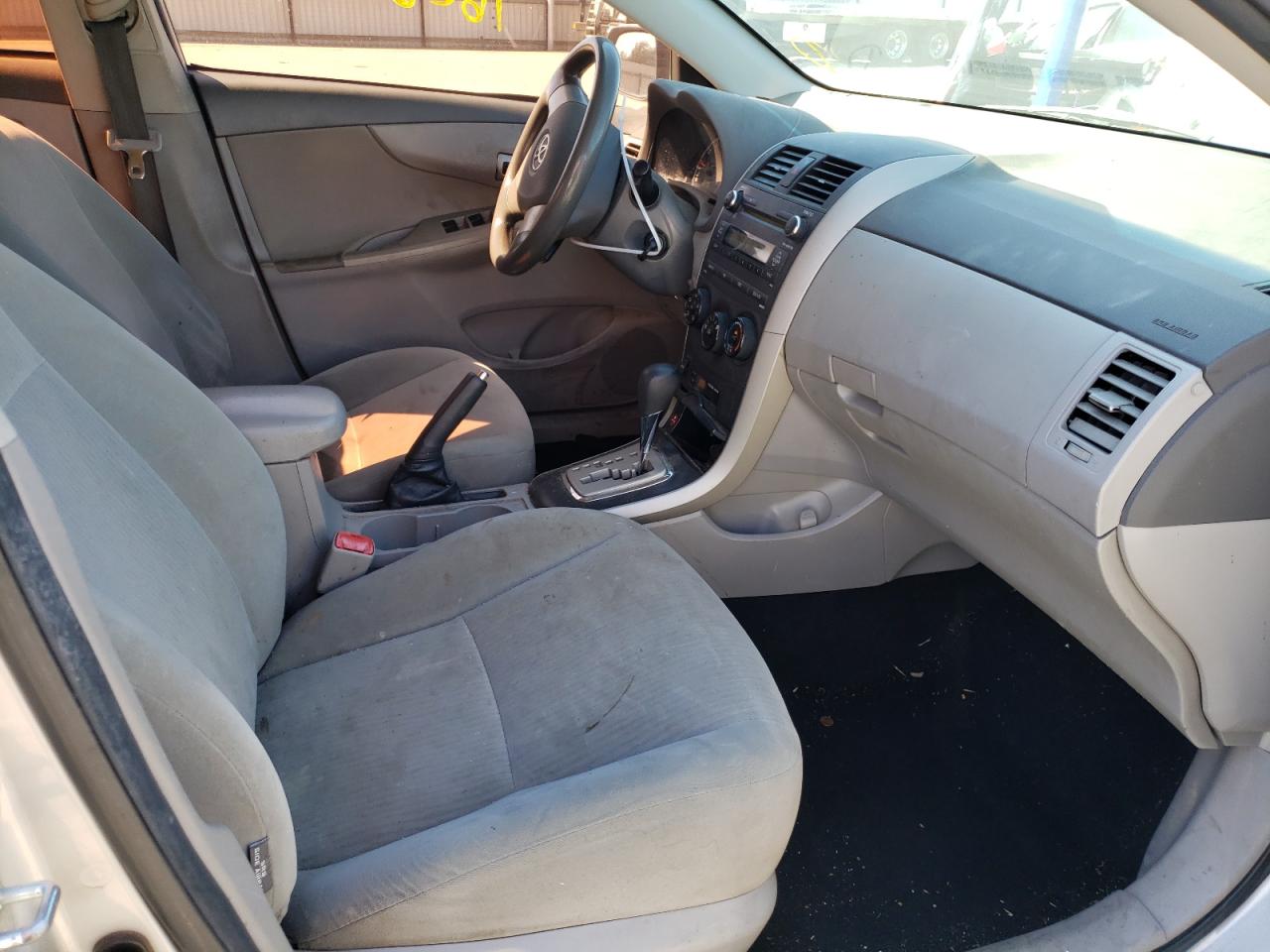 Photo 5 from auction – 2010 TOYOTA COROLLA BA with VIN 2T1BU4EE0AC399752