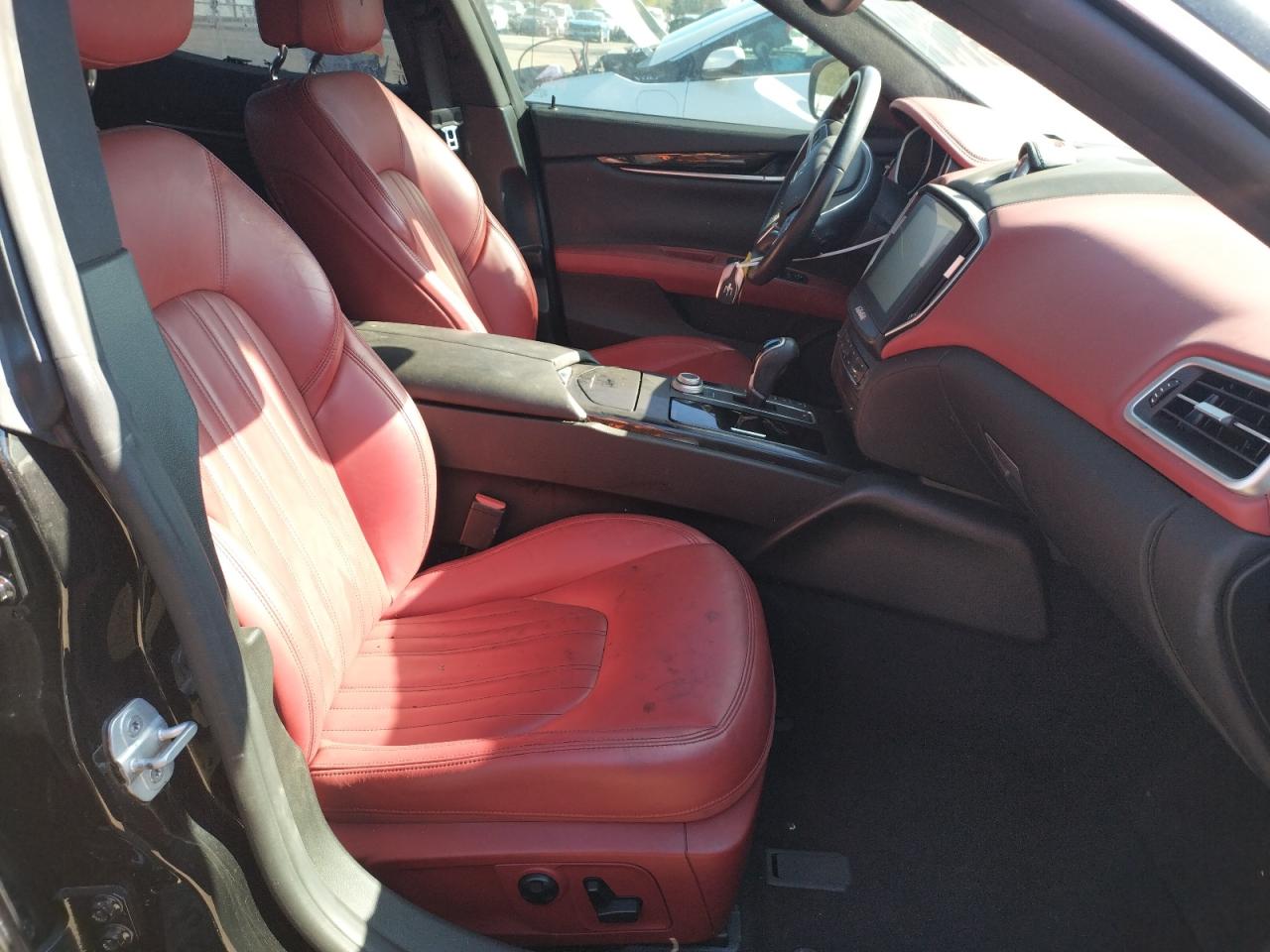 Photo 5 from auction – 2017 MASERATI GHIBLI with VIN ZAM57XSA6H1226464