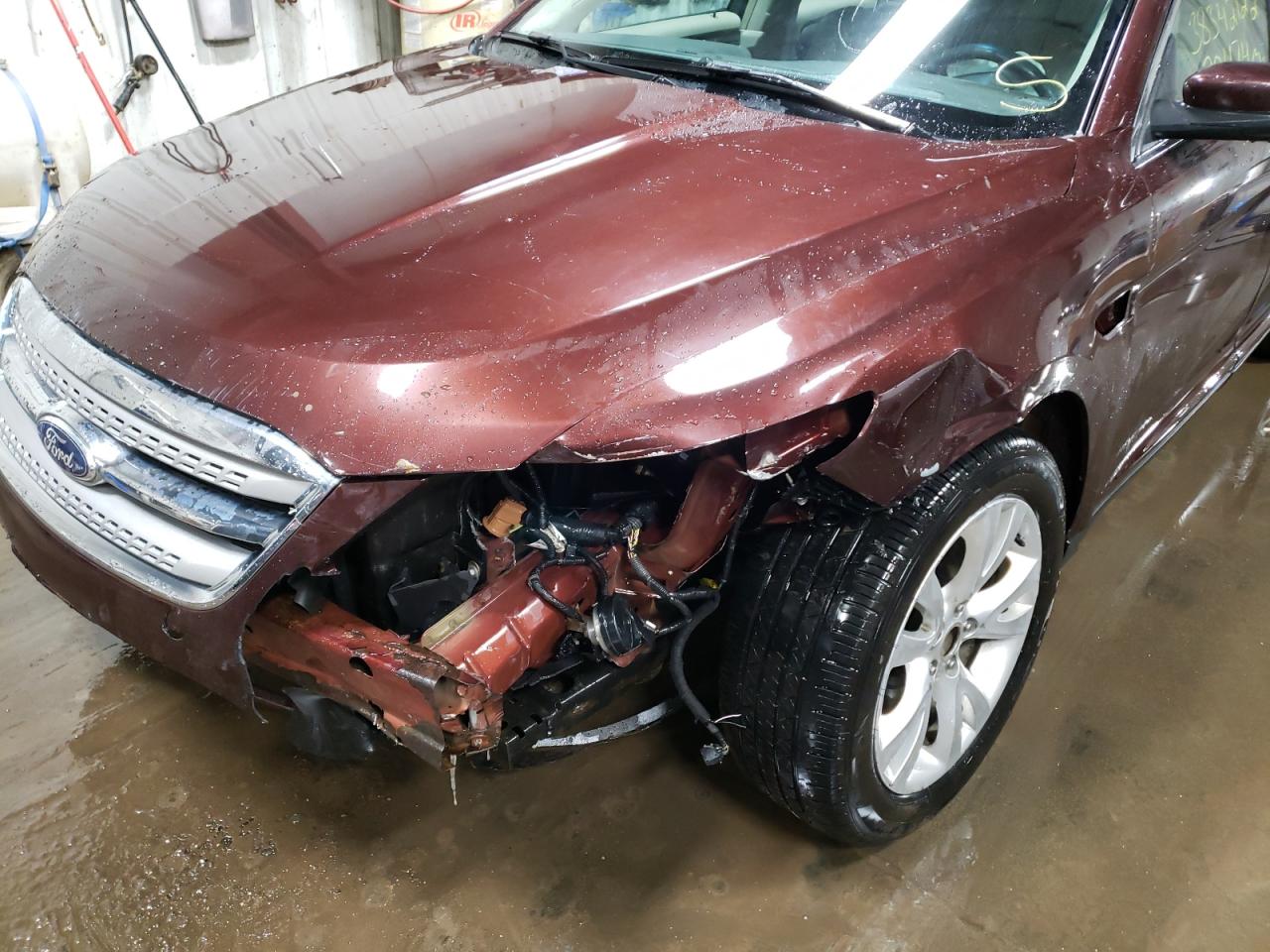 Photo 9 from auction – 2010 FORD TAURUS SEL with VIN 1FAHP2EW1AG120492