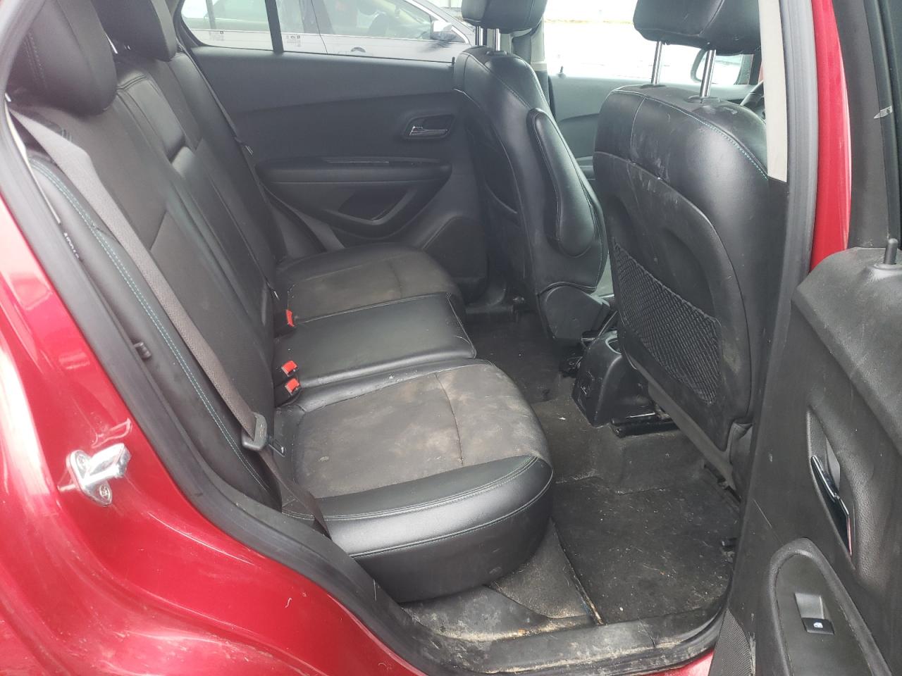 Photo 6 from auction – 2015 CHEVROLET TRAX 1LT with VIN KL7CJRSB2FB262433