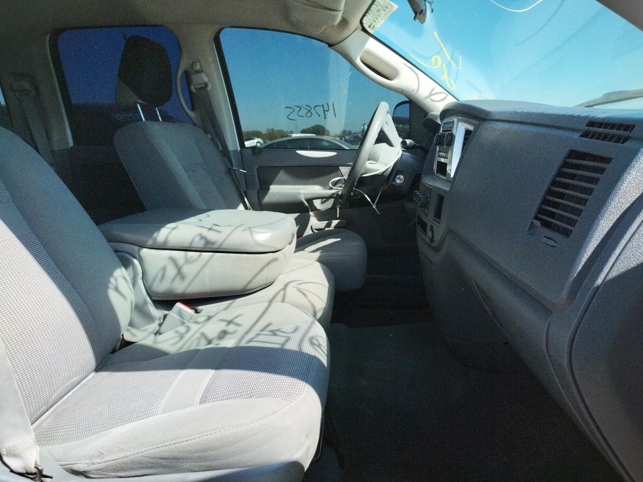 Photo 5 from auction – 2007 DODGE RAM 1500 S with VIN 1D7HA18N07S121234