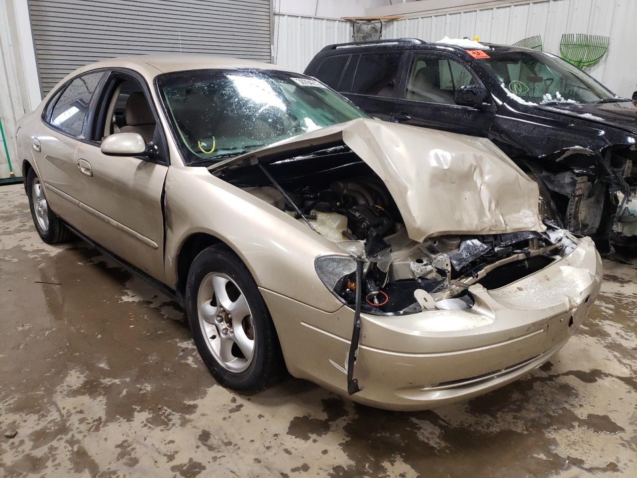 FORD TAURUS SE 2000 z numerem VIN 1FAFP53U3YA102311 - Zdjęcie z aukcji