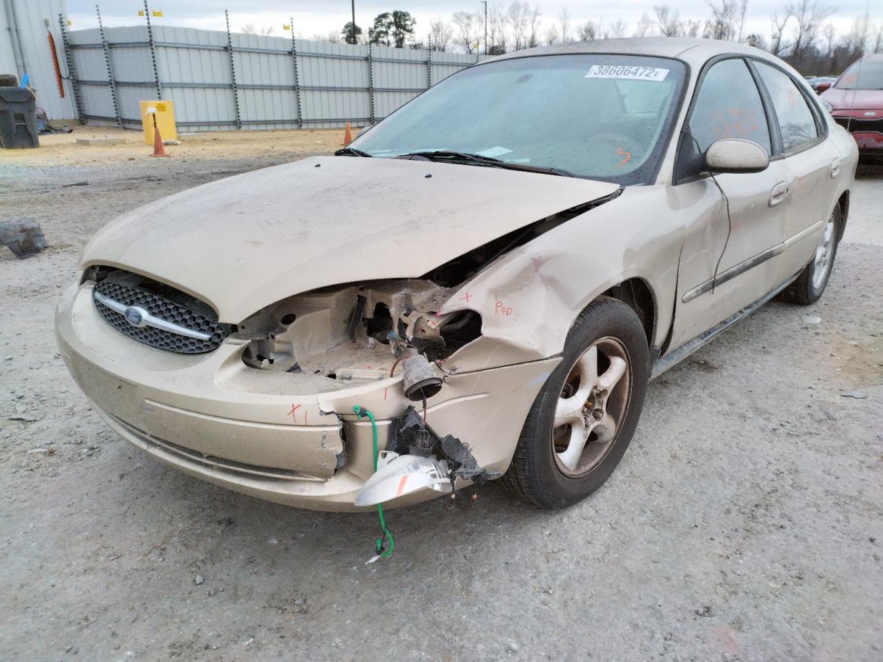 Photo 2 from auction – 2001 FORD TAURUS SES with VIN 1FAFP55U11G213505