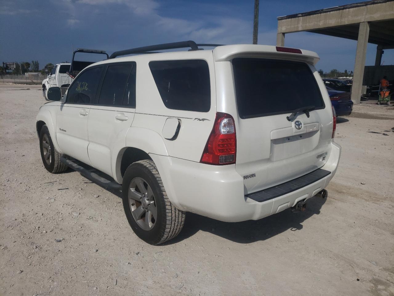 Photo 3 from auction – 2008 TOYOTA 4RUNNER SR with VIN JTEZU14R98K021127