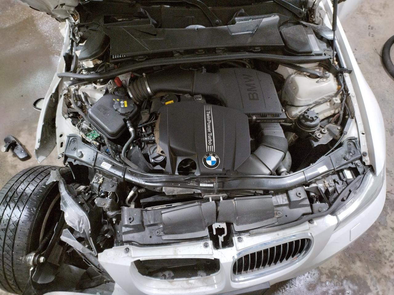 Photo 7 from auction – 2011 BMW 335 XI with VIN WBAPL5G51BNN22840