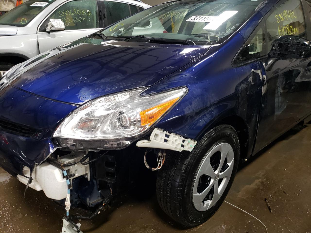 Photo 9 from auction – 2014 TOYOTA PRIUS with VIN JTDKN3DU8E1836097