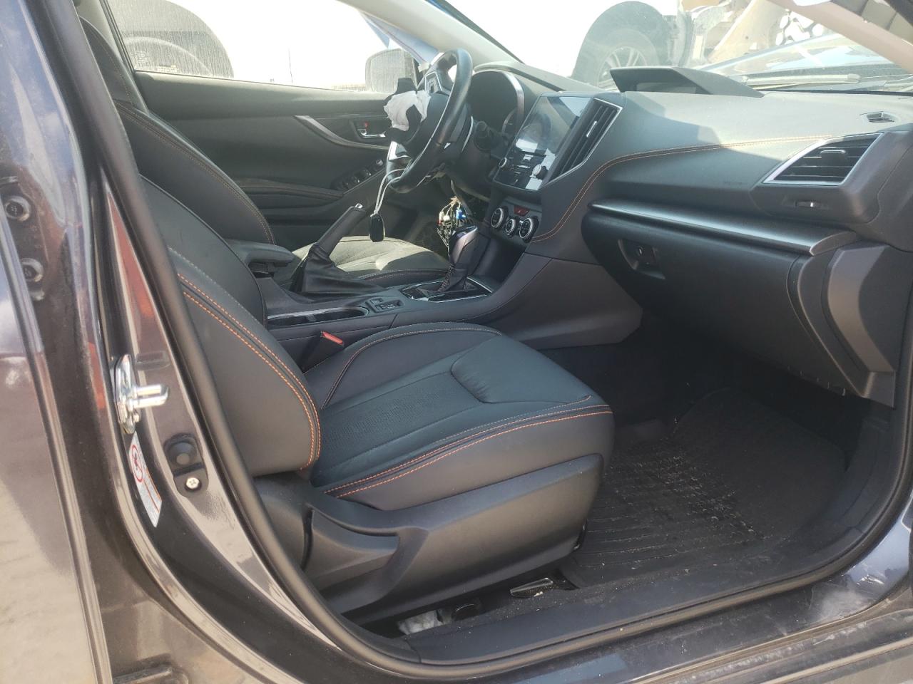Photo 5 from auction – 2019 SUBARU CROSSTREK with VIN JF2GTAMC4KH331220