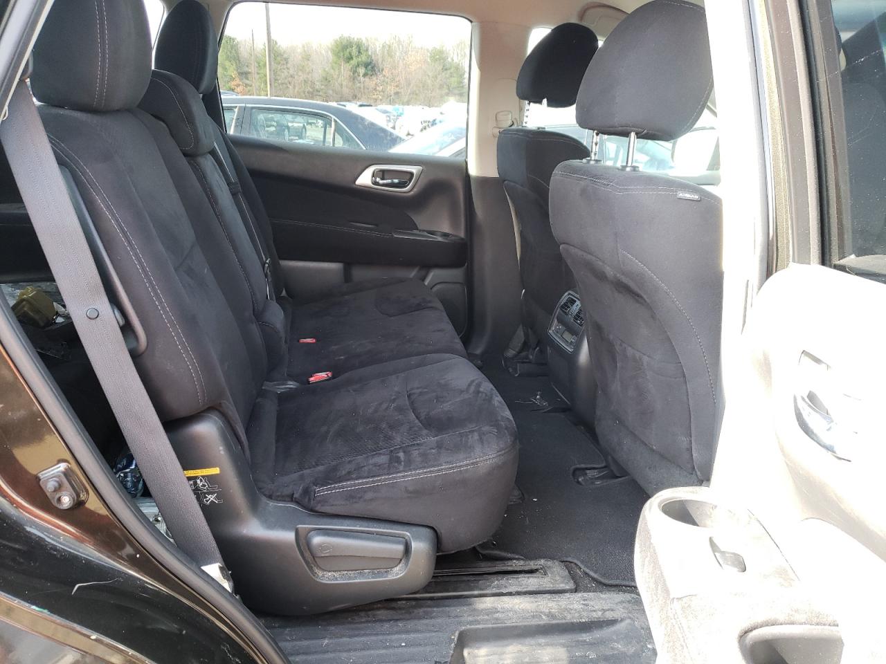 Photo 6 from auction – 2015 NISSAN PATHFINDER with VIN 5N1AR2MM3FC657266