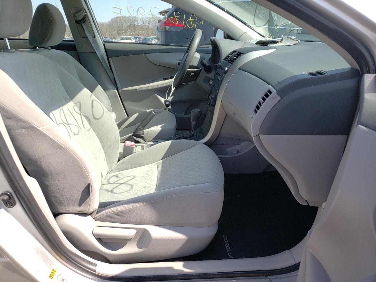 Photo 5 from auction – 2009 TOYOTA COROLLA with VIN JTDBL40E39J047355
