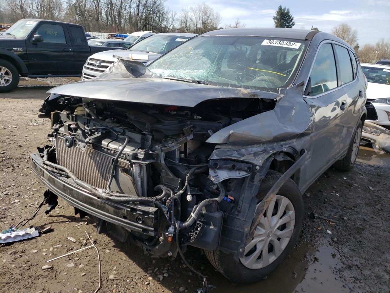 Photo 2 from auction – 2016 NISSAN ROGUE S with VIN 5N1AT2MT1GC839977