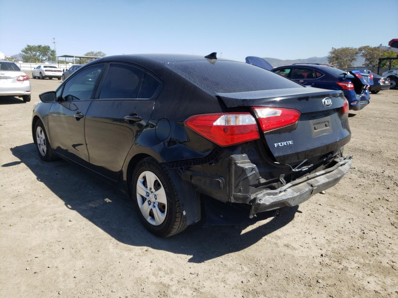 Photo 3 from auction – 2016 KIA FORTE LX with VIN KNAFK4A69G5589039