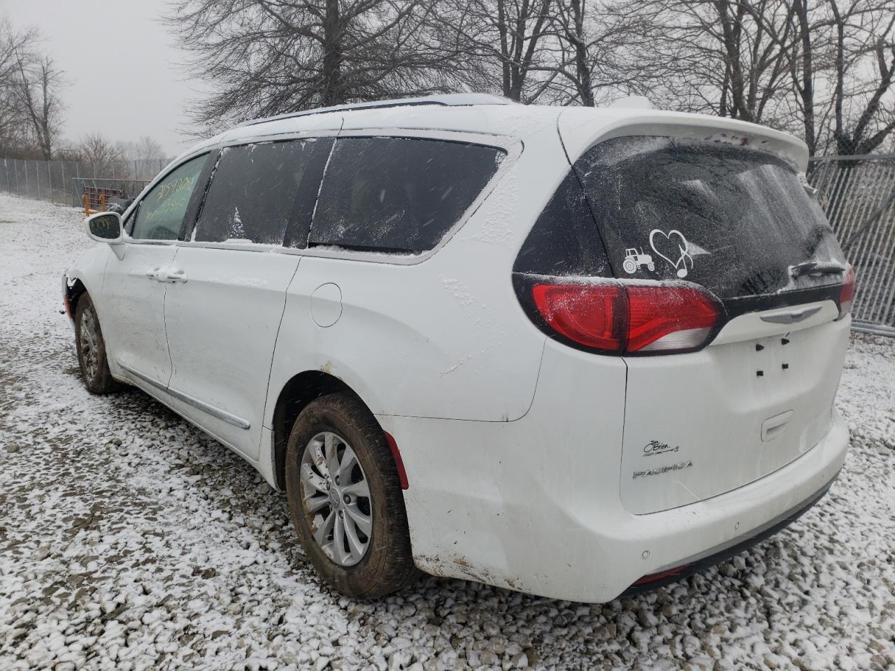 Photo 3 from auction – 2019 CHRYSLER PACIFICA T with VIN 2C4RC1BG2KR506937
