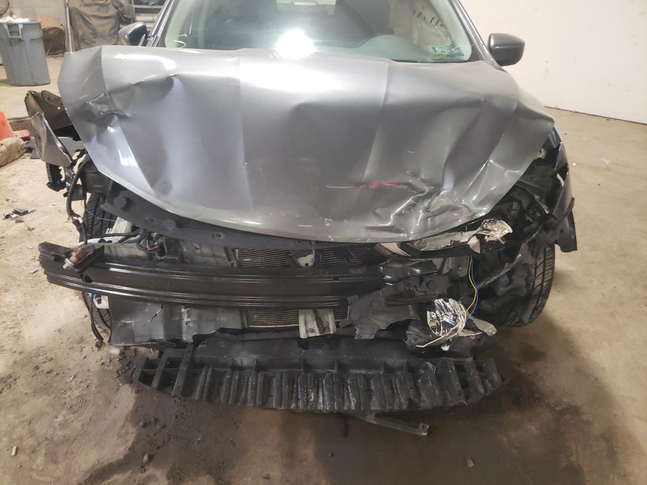 Photo 9 from auction – 2016 NISSAN SENTRA S with VIN 3N1AB7AP4GL677975
